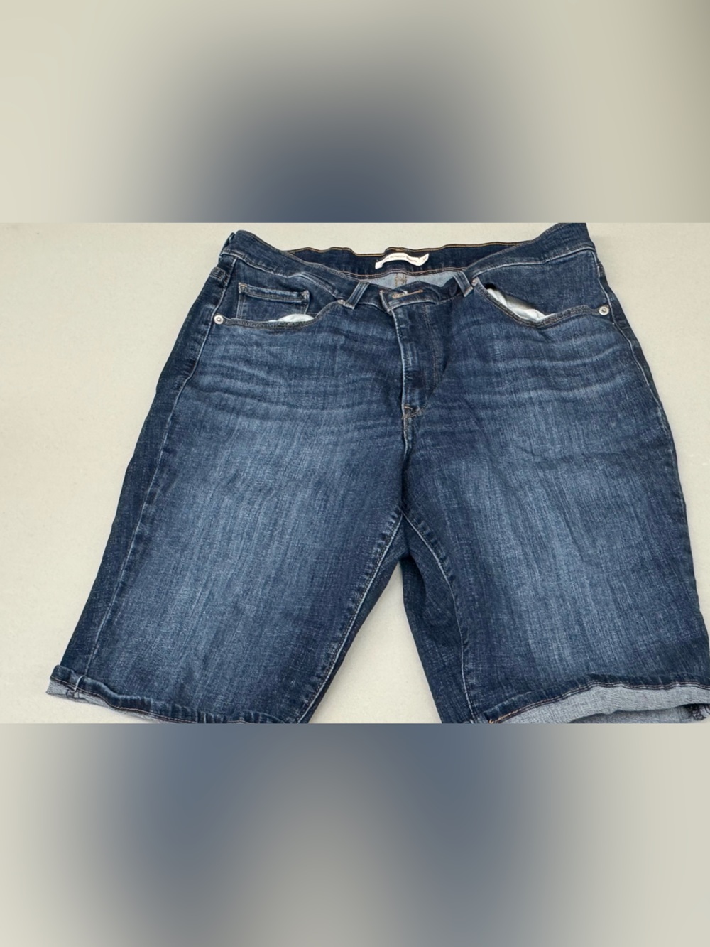 Levi's Women’s Dark Blue Denim Bermuda Jean Shorts size 33
